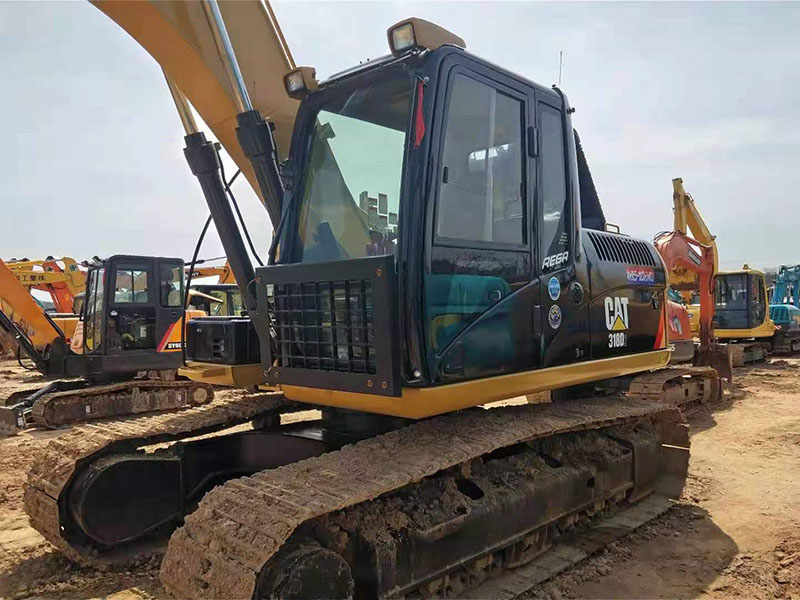 Caterpillar 318D2 