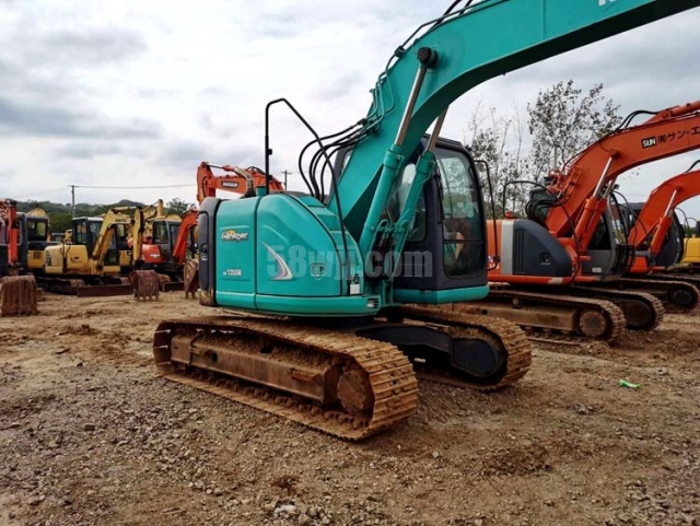 Kobelco SK135SR 