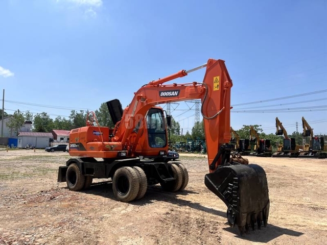 Doosan DH150W-7 