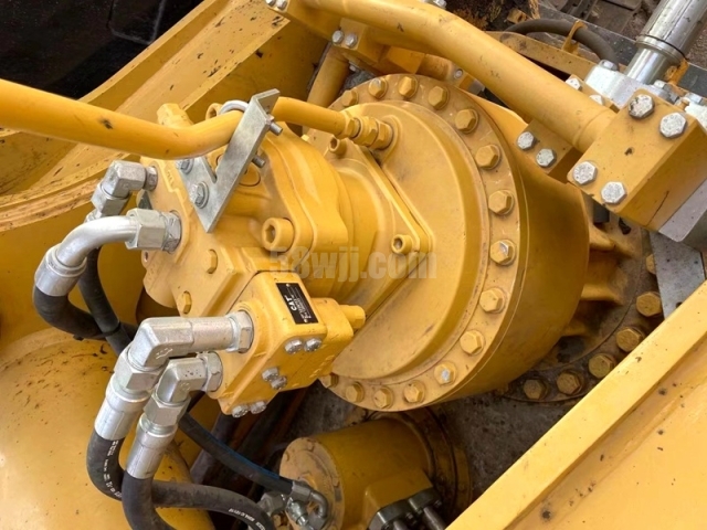 Caterpillar 390DL 