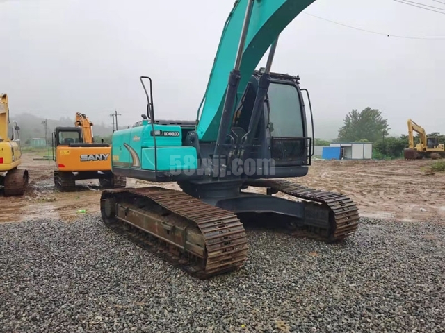 Kobelco SK210-8 