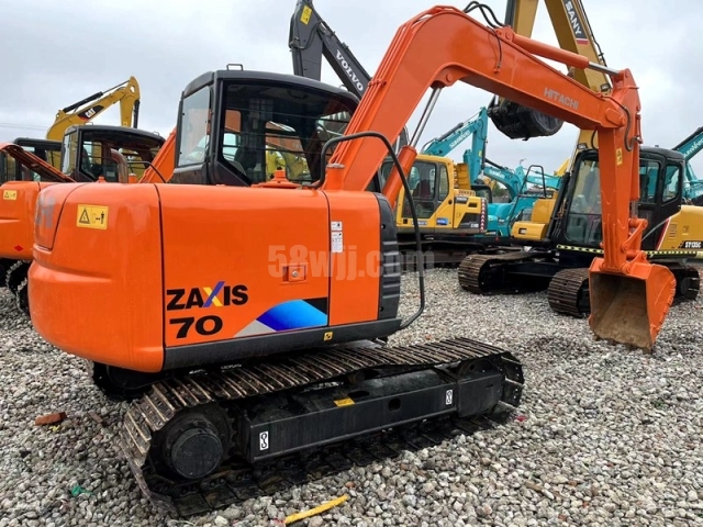 Hitachi ZX70 