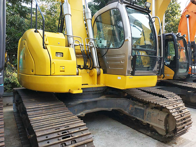 Kobelco SK235SR 