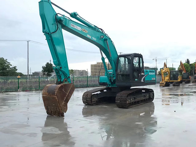 Kobelco SK200-8 