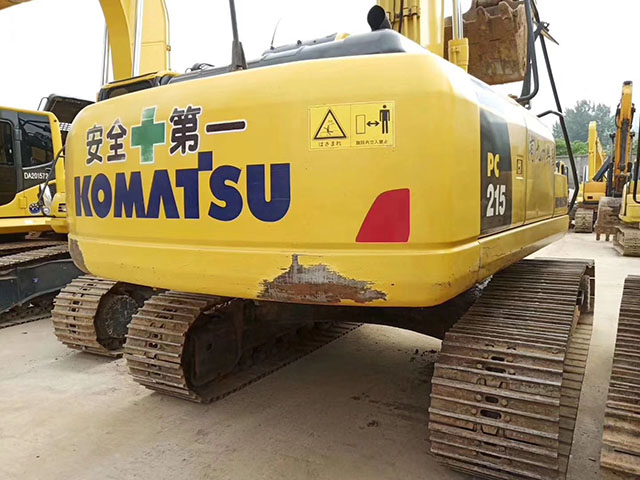 Komastu PC215-8N1 