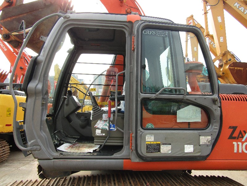 Hitachi ZX110 