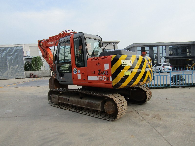 Hitachi ZX130 