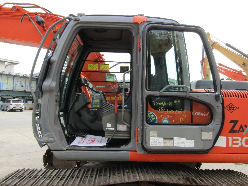 Hitachi ZX130 