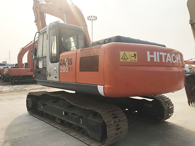 Hitachi ZX200 