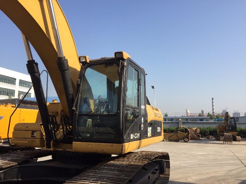 Caterpillar 329D 