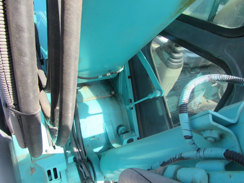 Kobelco SK75UR 