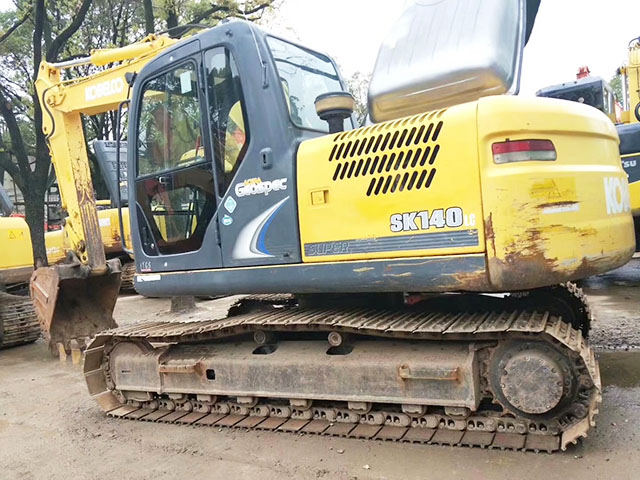 Kobelco SK140