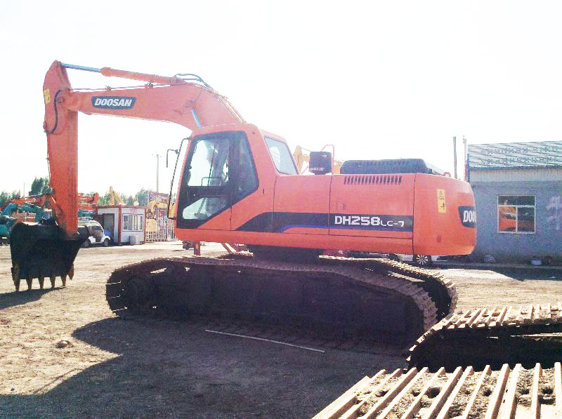 Doosan DH258-7 