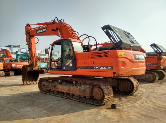 Doosan DX300 