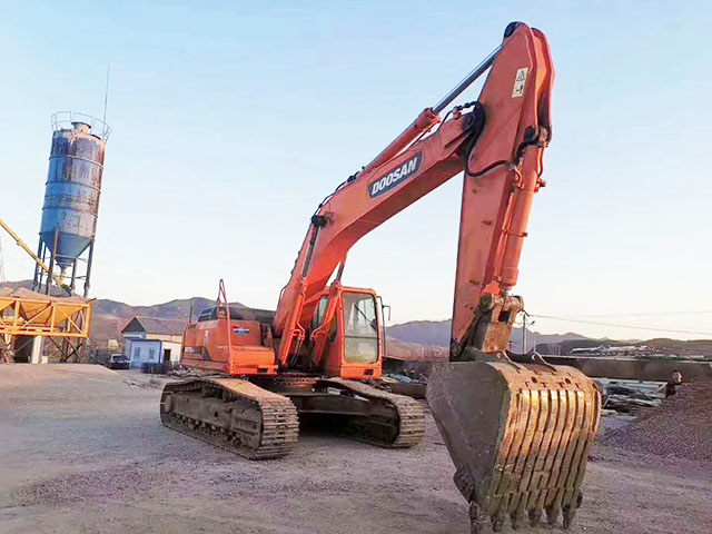 Doosan DH370-9 