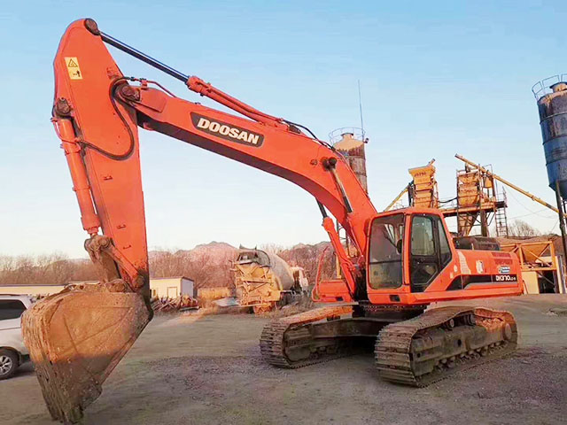 Doosan DH370-9 