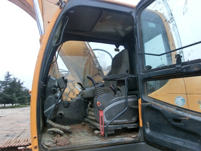 Hyundai R265-9 